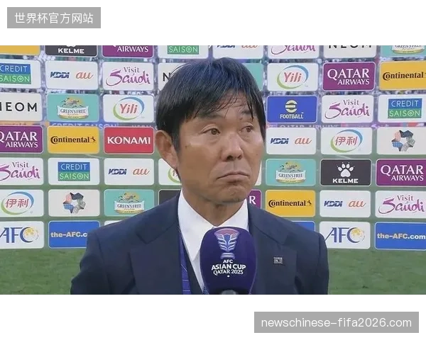 森保一3-4-2-1激进阵型收获奇效，日本队利用高位压迫瓦解国足防线体系